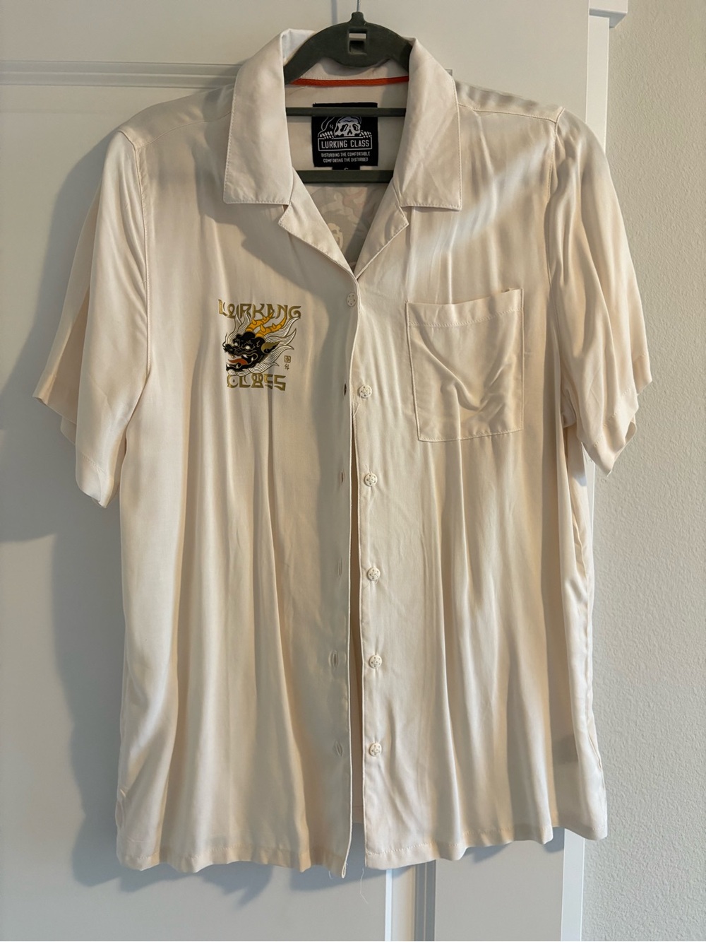Lurking class Short-Sleeve Button Shirt